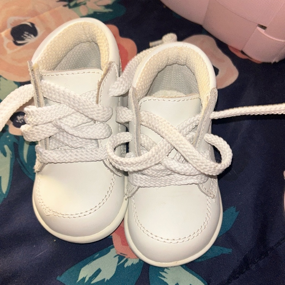 infant walking shoe size 3c brand new